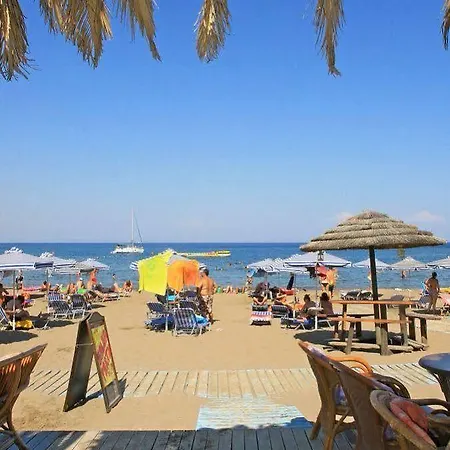 Ξενοδοχείο με διαμερίσματα Aquarius 4*